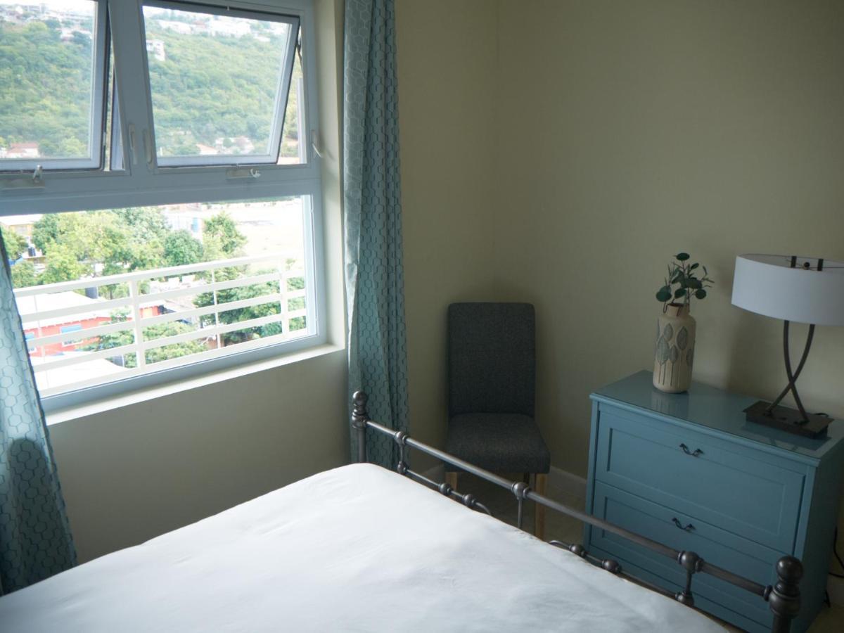 Apartamento Crieffe Views At The Lofts Kingston Exterior foto