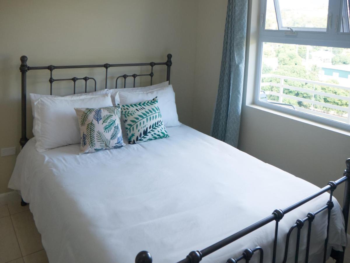 Apartamento Crieffe Views At The Lofts Kingston Exterior foto